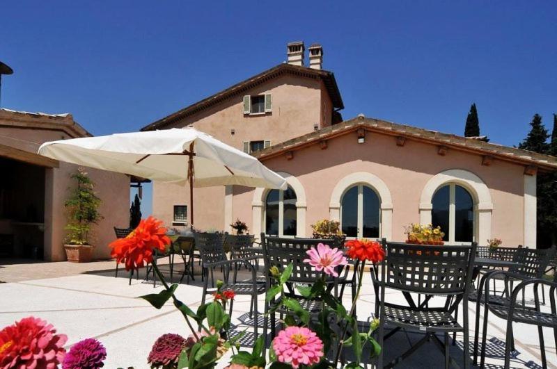 Country House Casco Dell'Acqua Треви Экстерьер фото